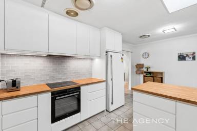 House For Sale - WA - Padbury - 6025 - A Classic With Credentials! (Image 2)