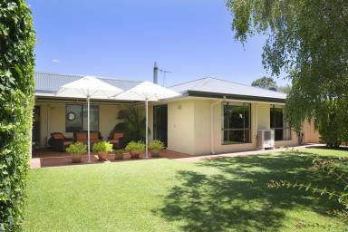 House For Lease - WA - Abbey - 6280 - CONVENIENTLY LOCATED  (Image 2)