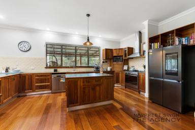 House For Sale - WA - Oakford - 6121 - A Magnificent Country Estate – Luxury, Space & Lifestyle Combined (Image 2)