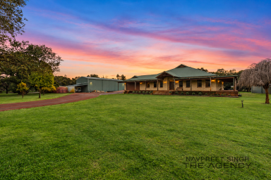 House For Sale - WA - Oakford - 6121 - A Magnificent Country Estate – Luxury, Space & Lifestyle Combined (Image 2)