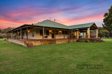 House For Sale - WA - Oakford - 6121 - A Magnificent Country Estate – Luxury, Space & Lifestyle Combined (Image 2)