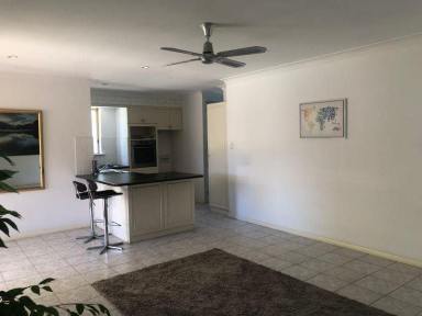 House For Lease - WA - Beldon - 6027 - Spacious Family Home, Quiet Cul-de-Sac Location, and Great Yard  (Image 2)