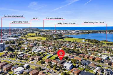 House For Sale - NSW - Warrawong - 2502 - Spacious Tri-Level Family Living  (Image 2)