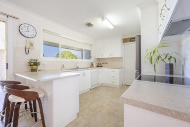 House For Sale - NSW - Junction Hill - 2460 - IMMACULATE LIVING IN A TIGHTLY HELD CUL-DE-SAC  (Image 2)