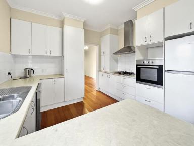 House For Sale - VIC - Mildura - 3500 - Peaceful Court Location, Close to Town Centre  (Image 2)