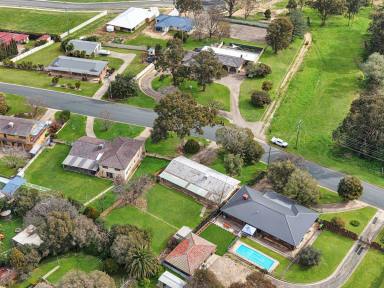 House For Sale - NSW - Young - 2594 - Investors, First home Buyers, Downsizing  (Image 2)