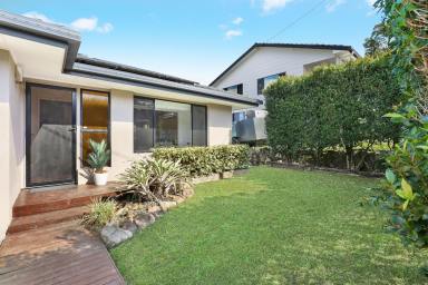 House For Sale - QLD - Coes Creek - 4560 - Cosy Coes Creek  (Image 2)