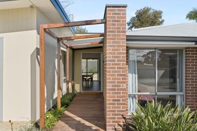 House For Sale - WA - Padbury - 6025 - Where Cool Meets Comfort!  (Image 2)