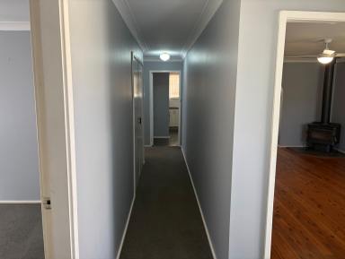 House For Lease - NSW - Tamworth - 2340 - Three Bedroom Home in Oxley Vale (Image 2)
