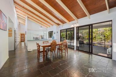 House For Sale - QLD - Eatons Hill - 4037 - Private Acreage Living with Space for the Whole Family  (Image 2)