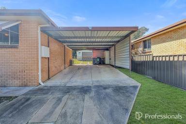 House For Sale - NSW - Tamworth - 2340 - 3 Bedroom House - Oxley Vale  (Image 2)