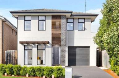 House For Sale - NSW - Schofields - 2762 - Superb Location | Multi-Generational Living | Flexible Layout  (Image 2)