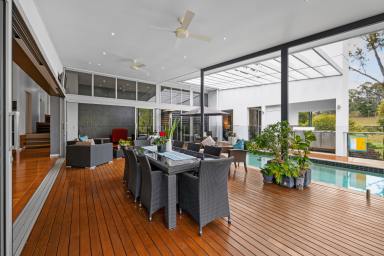 House For Sale - QLD - Wights Mountain - 4520 - PERFECT BLEND OF CONTEMPORARY DESIGN & RURAL SERENITY ON 5 ACRES (Image 2)