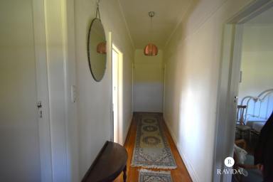 House For Lease - VIC - Yackandandah - 3749 - Furnished Three-Bedroom Home  (Image 2)