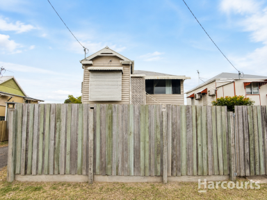 House For Lease - QLD - Bundaberg Central - 4670 - Rare 5-Bedroom Queenslander - Walk to Shops, Schools & the CBD. (Image 2)