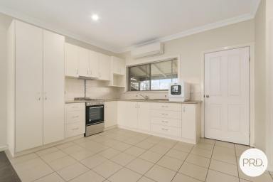 Unit For Lease - NSW - East Albury - 2640 - EAST ALBURY BEAUTY!  (Image 2)