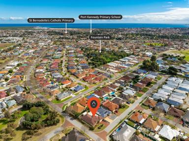 House For Sale - WA - Port Kennedy - 6172 - Spacious Family Living with Side Access, Powered Workshop & Outstanding Entertaining (Image 2)