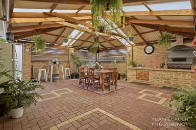House For Sale - WA - Port Kennedy - 6172 - Spacious Family Living with Side Access, Powered Workshop & Outstanding Entertaining  (Image 2)