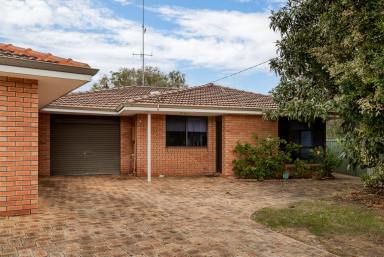 House For Sale - WA - Eaton - 6232 - Outstanding Value and Convenient Location in Popular Eaton  (Image 2)