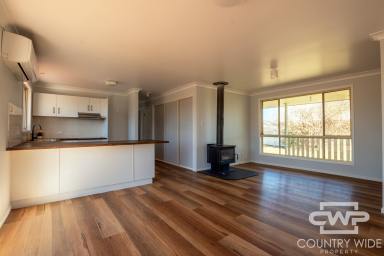 House For Lease - NSW - Glen Innes - 2370 - RENOVATE FAMILY HOME (Image 2)