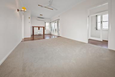 House For Sale - NSW - Tumut - 2720 - Centrally Located Gem  (Image 2)