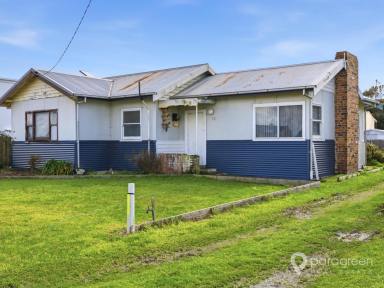 House For Sale - VIC - Port Welshpool - 3965 - Beach Shack with Endless Potential  (Image 2)