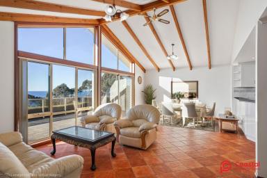 House For Sale - TAS - West Ulverstone - 7315 - UNPARALLELED PRIVACY WITH PANORAMIC VIEWS (Image 2)