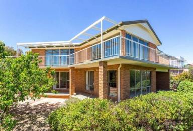 House For Sale - TAS - Tranmere - 7018 - Executive Waterfront Reserve Residence  (Image 2)