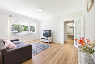 House For Lease - NSW - Tamworth - 2340 - Luxurious and Versile - Welcome to East (Image 2)