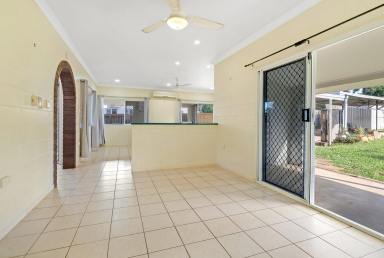 House For Sale - QLD - Bentley Park - 4869 - THE IDEAL HOME FOR ALL THE FAMILY....INSIDE AND OUT  (Image 2)