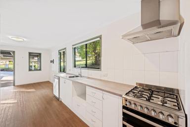House Leased - QLD - Pomona - 4568 - Charming Pomona Hinterland Home - Power + Water Included  (Image 2)