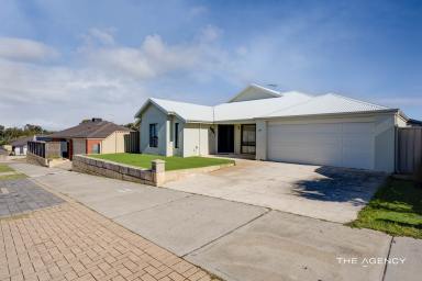 House For Sale - WA - Ridgewood - 6030 - SPACIOUS FAMILY LIVING WITH A POOL & PLENTY OF ROOM TO GROW (Image 2)