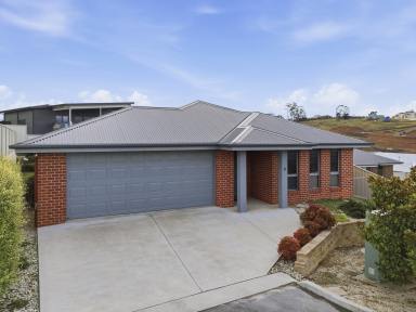 House For Lease - TAS - Riverside - 7250 - Luxurious living in Riverside (Image 2)