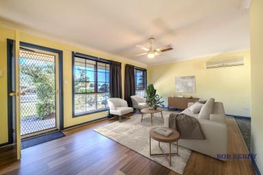 House For Lease - NSW - Dubbo - 2830 - Light and Modern Three Bedroom Home  (Image 2)