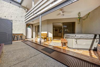 House For Sale - QLD - Rainbow Beach - 4581 - Lifestyle Living in town - Walk to everything!  (Image 2)