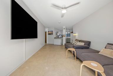 House For Sale - QLD - Rainbow Beach - 4581 - Lifestyle Living in town - Walk to everything!  (Image 2)