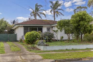 House Leased - VIC - Hamilton - 3300 - Ready to move in  (Image 2)