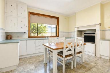 House For Sale - SA - Penola - 5277 - Solid Stone Charm in Popular Cameron St  (Image 2)