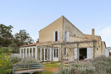 Acreage/Semi-rural For Sale - WA - Roleystone - 6111 - “Maison de Montagne”  (Image 2)