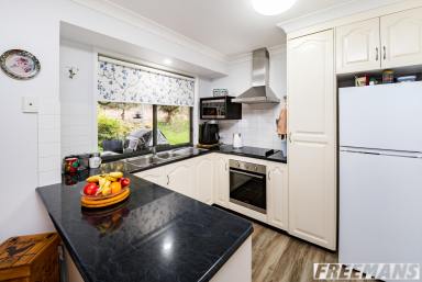 House For Sale - QLD - Nanango - 4615 - ELEVATED LOW-SET BRICK HOME ON AN ACRE WITH GREAT VIEWS INTO TOWN!  (Image 2)
