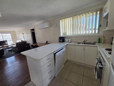 Villa For Sale - NSW - Muswellbrook - 2333 - BEAUTIFULLY APPOINTED AND FULLY FURNISHED TWO (2x) BEDROOM FREE STANDING MODERN BRICK DWELLING WITH GARAGE  (Image 2)