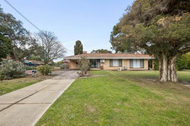 House For Sale - WA - Waterford - 6152 - In a Word: Practical  (Image 2)