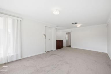 House For Sale - WA - Waterford - 6152 - In a Word: Practical  (Image 2)