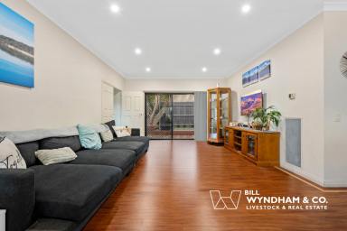 House For Sale - VIC - Bairnsdale - 3875 - The Home That Has It All!  (Image 2)