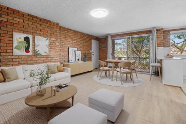 Unit For Sale - NSW - Lambton - 2299 - PARKSIDE LIVING IN THE HEART OF LAMBTON!  (Image 2)