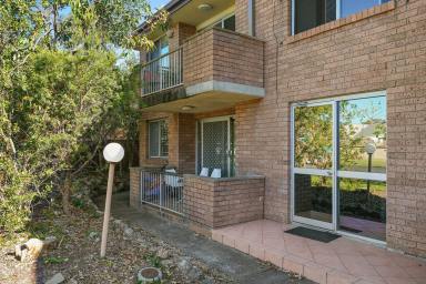 Unit For Sale - NSW - Lambton - 2299 - PARKSIDE LIVING IN THE HEART OF LAMBTON!  (Image 2)