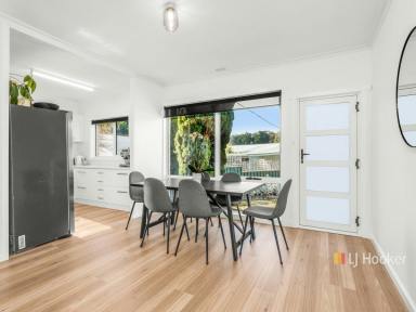 House For Sale - TAS - Railton - 7305 - Leake Of Faith  (Image 2)
