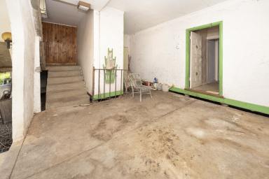 House For Sale - NSW - Tooleybuc - 2736 - Grand Opportunity - Renovate, Invest or Redevelop (STCA) (Image 2)