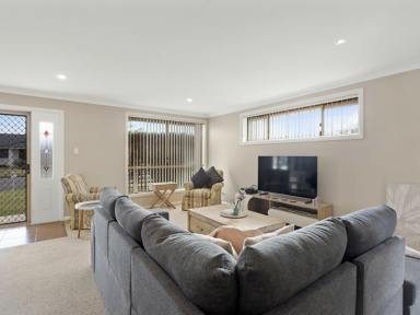 House For Sale - NSW - Old Bar - 2430 - MODERN, LOW MAINTENANCE LIVING  (Image 2)