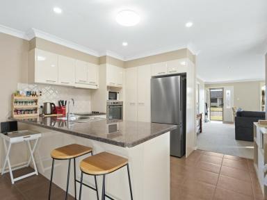 House For Sale - NSW - Old Bar - 2430 - MODERN, LOW MAINTENANCE LIVING  (Image 2)